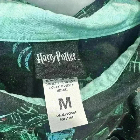 Harry Potter Shirt Mens M Black Green Forbidden Forest Wizard Button Hot Topic - Picture 4 of 8